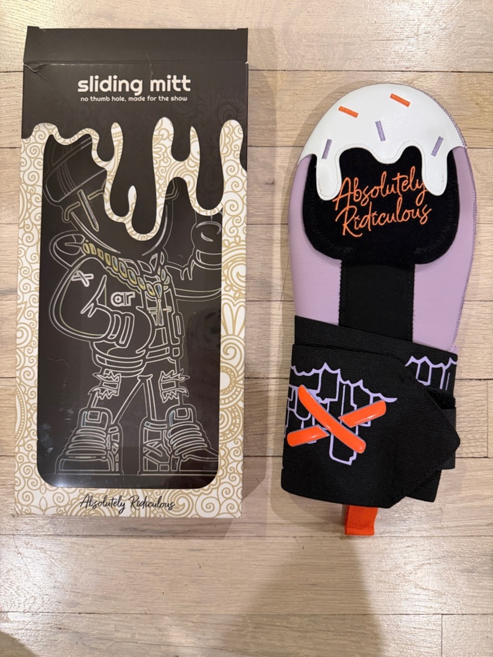 Absolutely Ridiculous seattle select sliding mitt standard size NEW